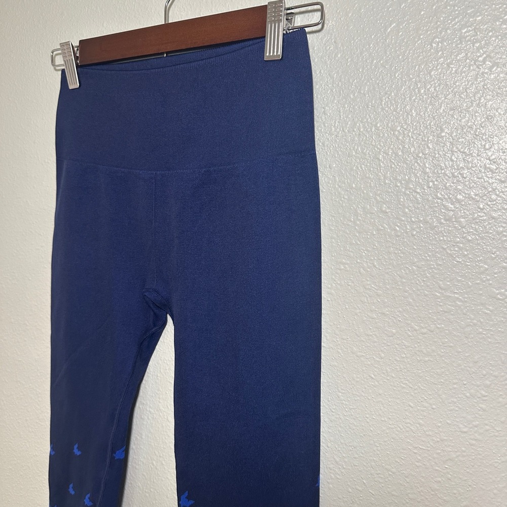 Fabletics Navy Blue Bird Houndstooth Seamless High Waisted Leggings